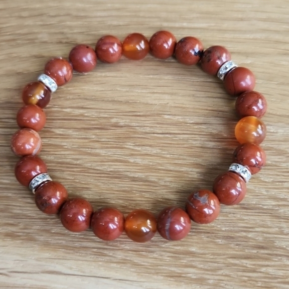 Red Jasper & Carnelian Bead Stretch Hand Crafted Bracelet - Picture 3 of 11